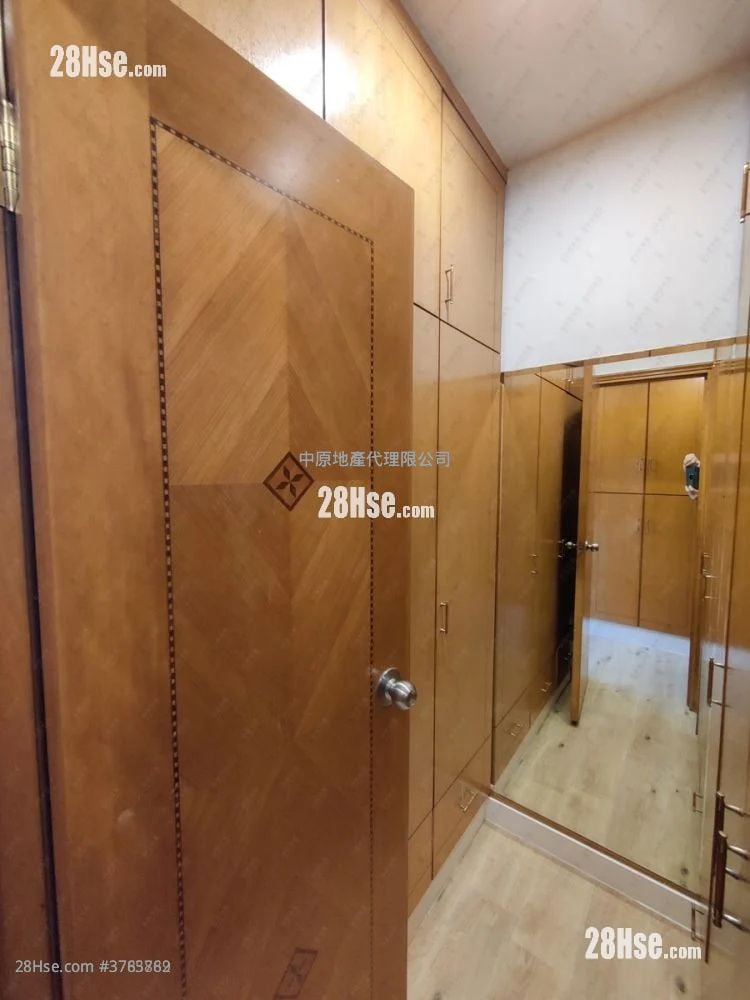 Allway Garden Sell 2 Bedrooms , 1 Bathroom 395 ft²