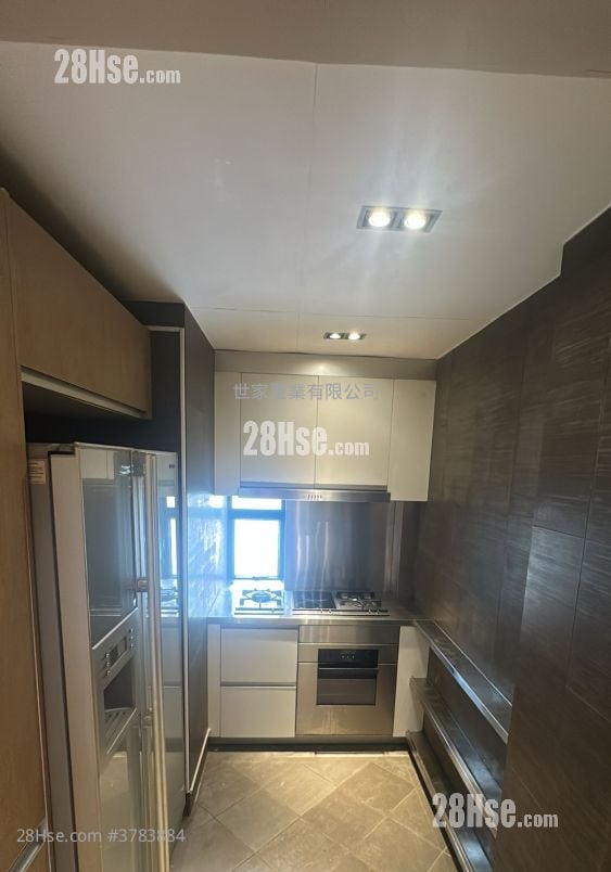 Champagne Court Sell 2 Bedrooms , 2 Bathrooms 1,025 ft²