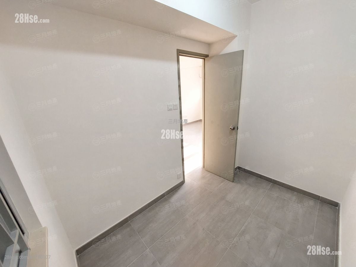 庆年大楼 租盘 2 房 , 1 浴室 447 平方尺