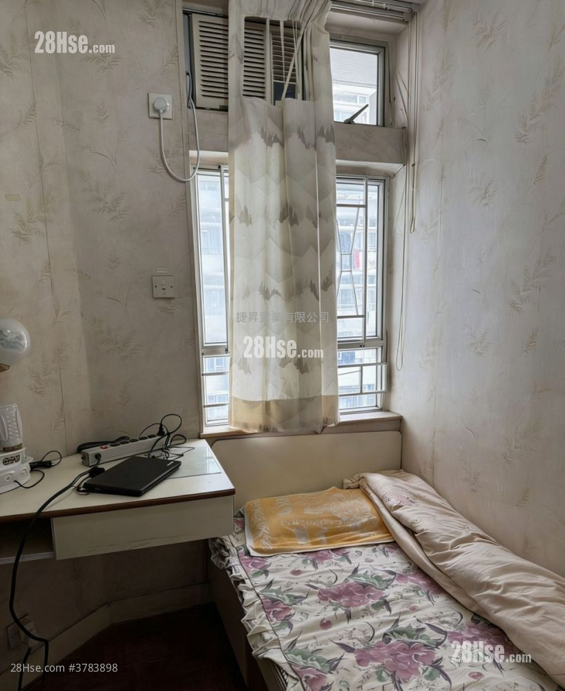 黄埔花园 售盘 4 房 , 2 浴室 681 平方尺