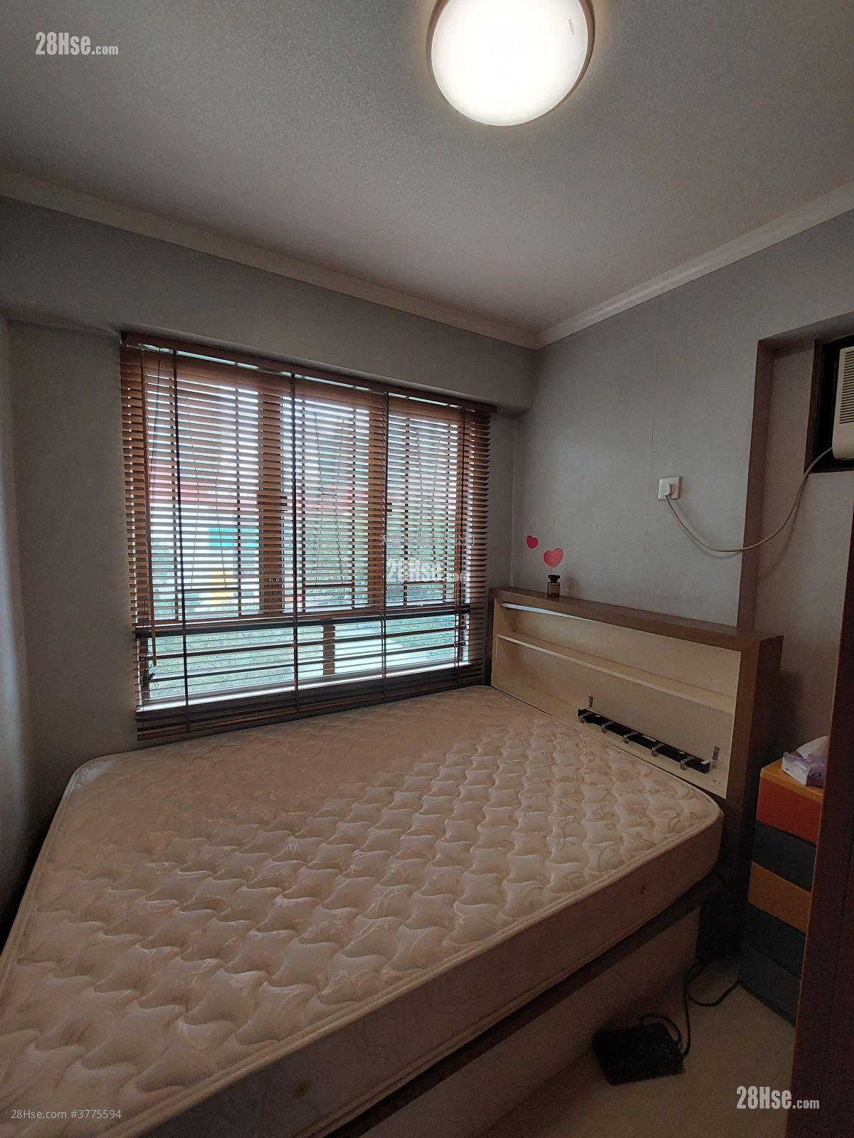 Hung Hom Gardens Sell 3 Bedrooms , 1 Bathroom 480 ft²