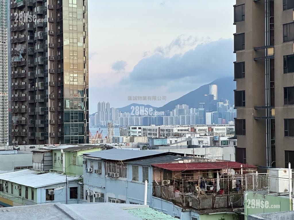 喜点 售盘 1 房 , 1 浴室 357 平方尺