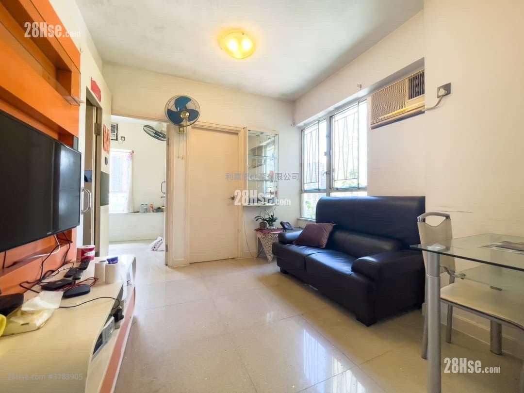 Tsing Yi Garden Sell 2 Bedrooms 343 ft²