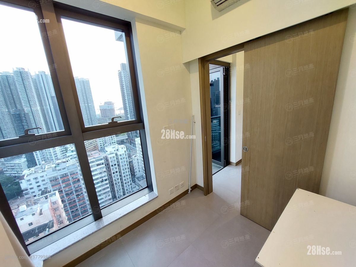 AVA228 租盘 1 房 , 1 浴室 249 平方尺