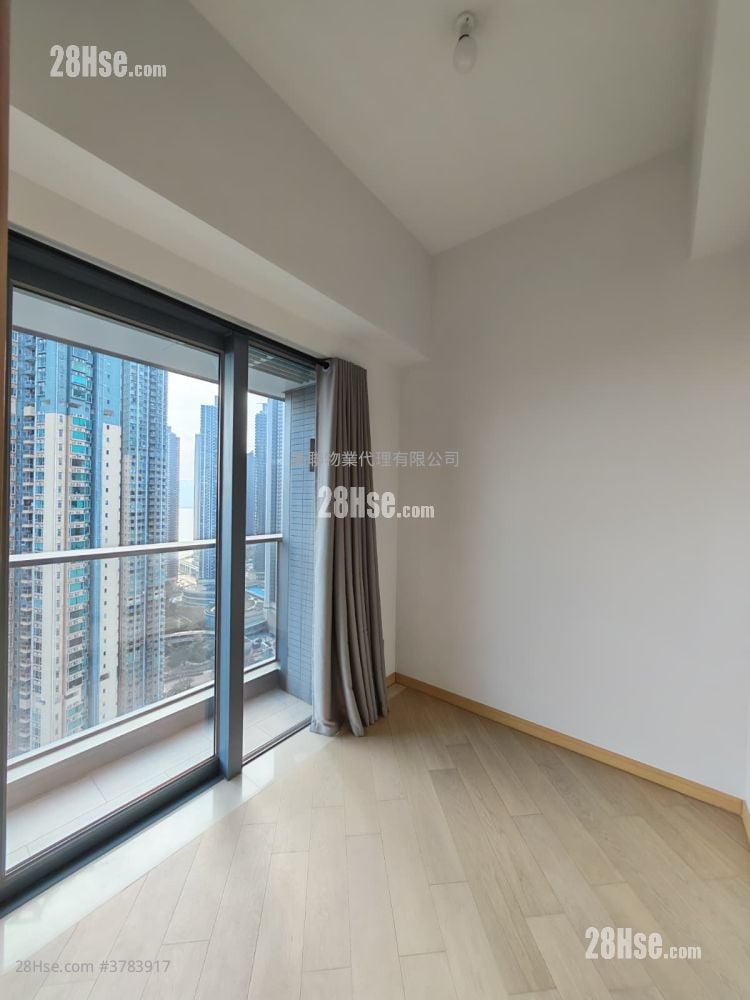 Manor Hill Sell 2 Bedrooms 402 ft²