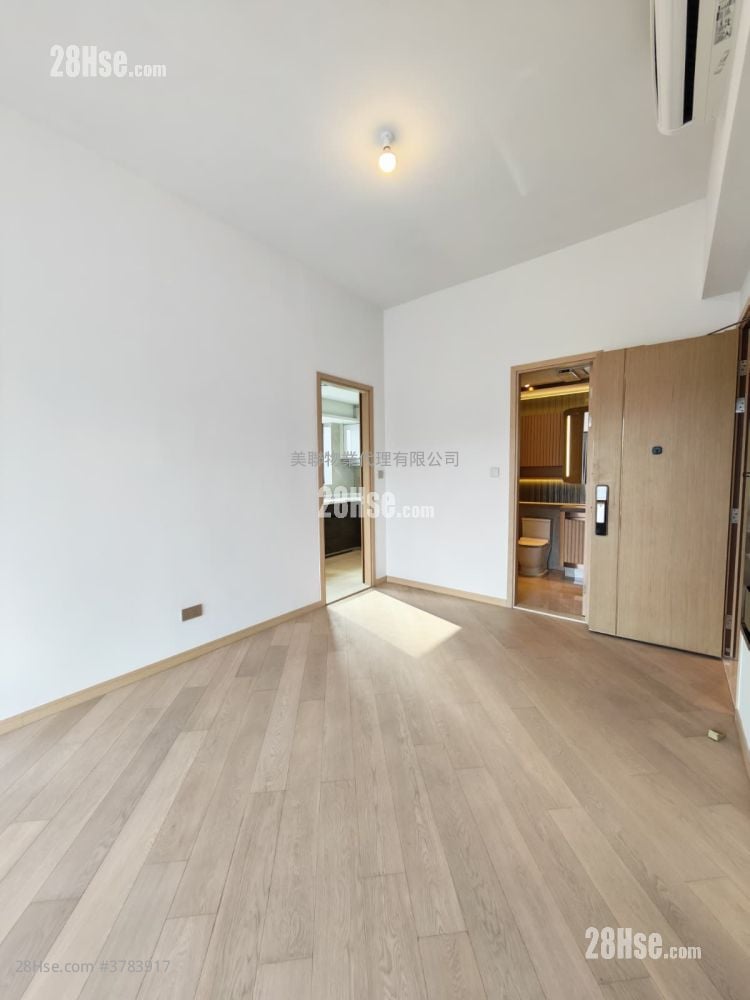 Manor Hill Sell 2 Bedrooms 402 ft²