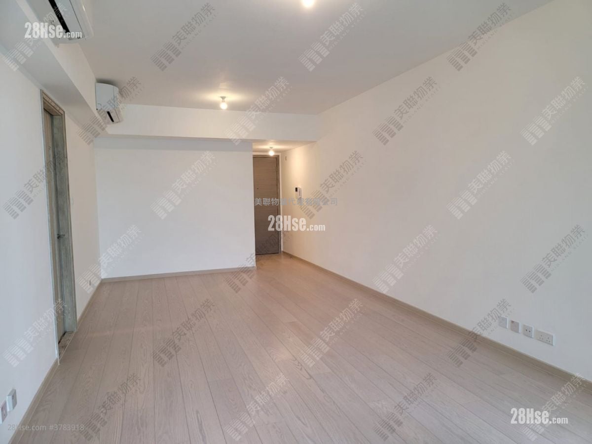 Sea To Sky Rental 4 Bedrooms , 3 Bathrooms 1,054 ft²