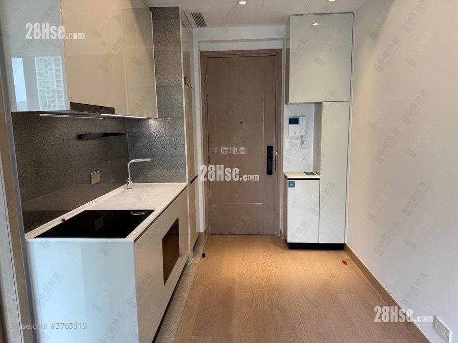 Seasons Place Sell 1 Bedroom 323 ft²