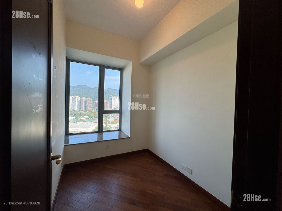 The Palazzo Sell 4 Bedrooms , 2 Bathrooms 1,035 ft²