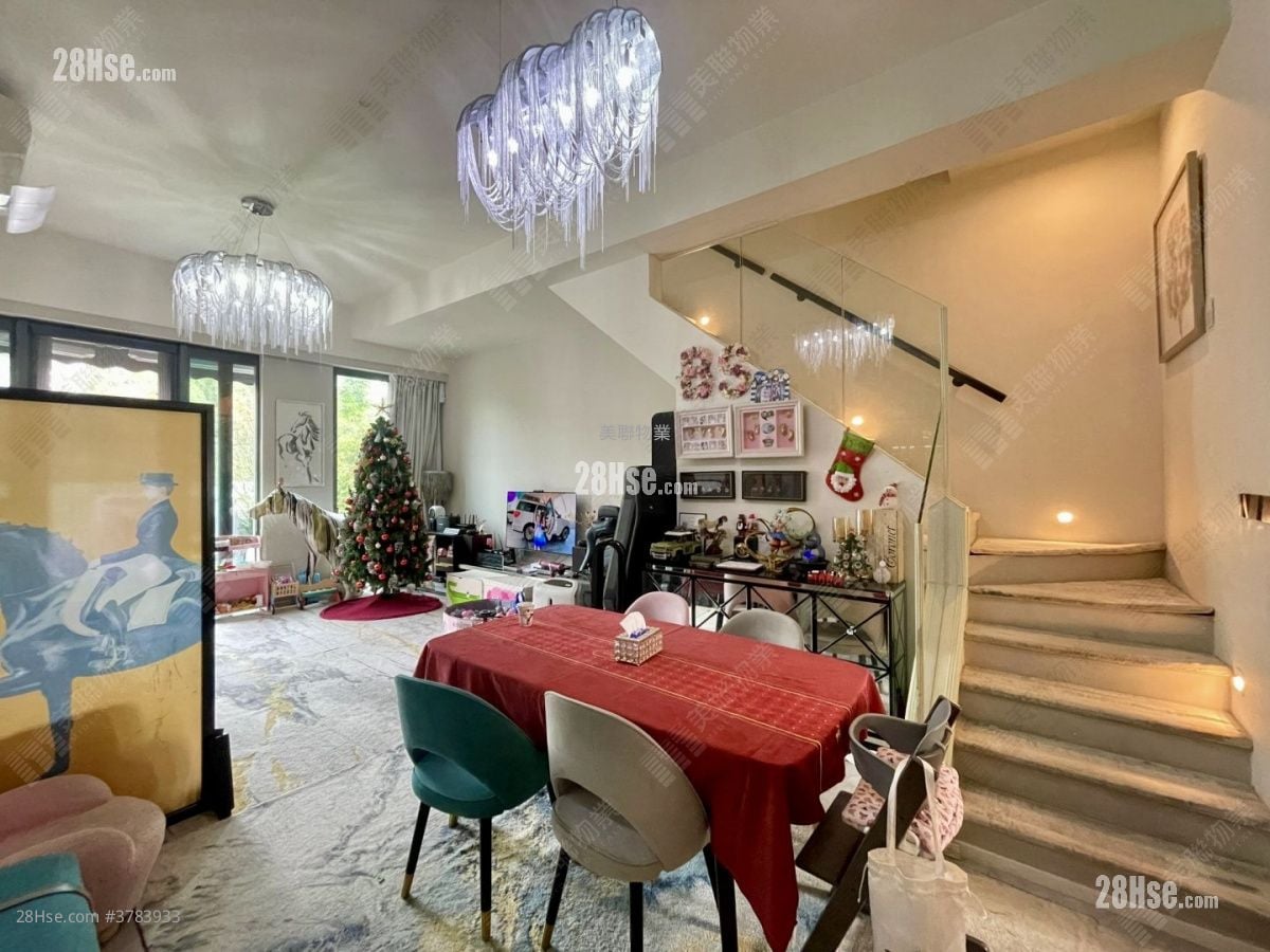 The Carmel Rental 4 Bedrooms , 4 Bathrooms 1,744 ft²