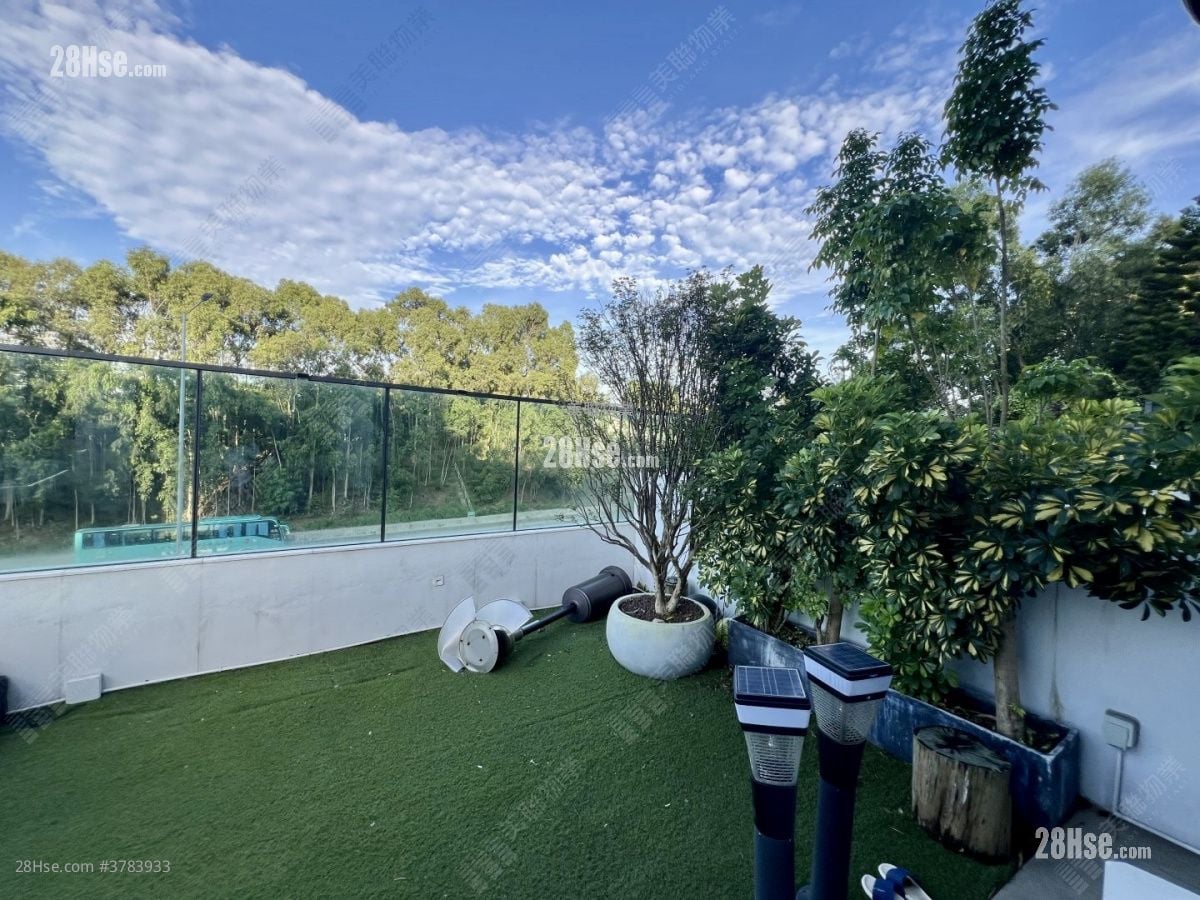 The Carmel Rental 4 Bedrooms , 4 Bathrooms 1,744 ft²