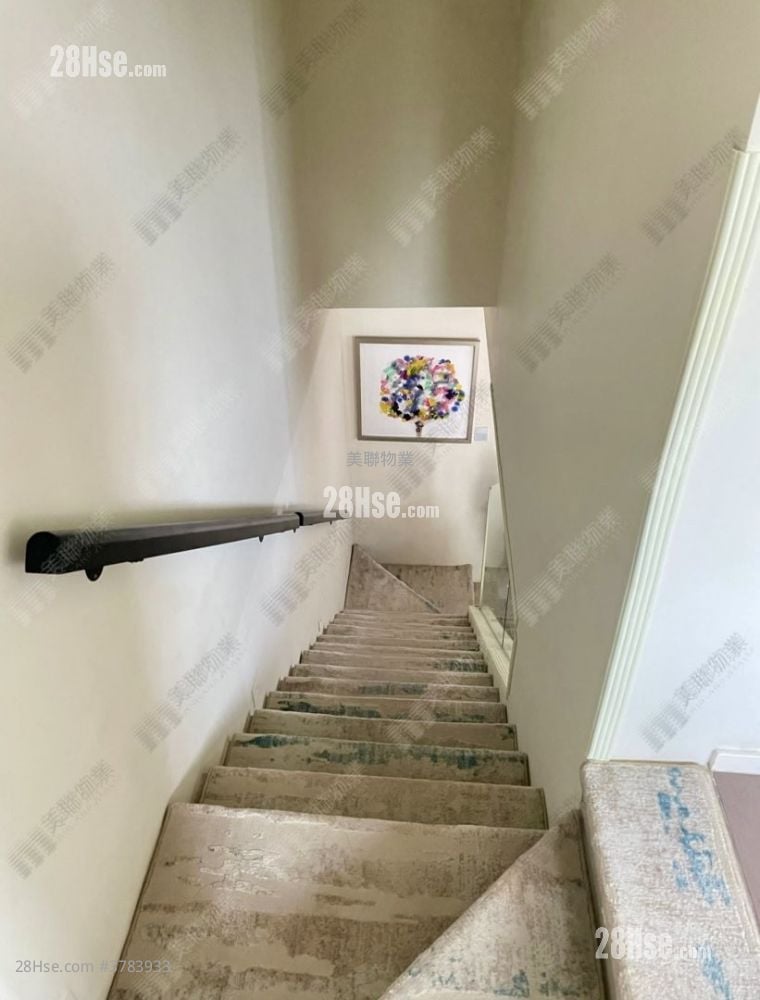 The Carmel Rental 4 Bedrooms , 4 Bathrooms 1,744 ft²