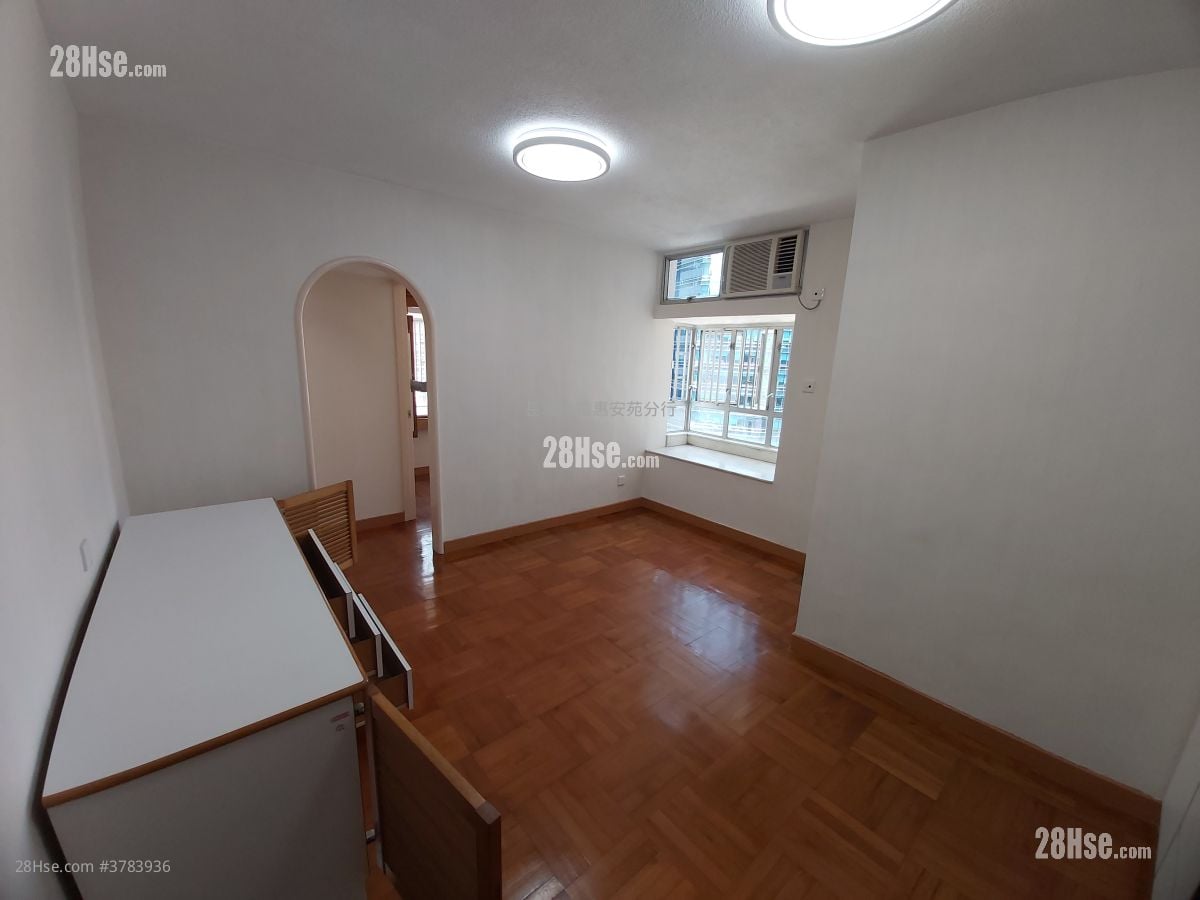 华信花园 租盘 2 房 , 1 浴室 427 平方尺
