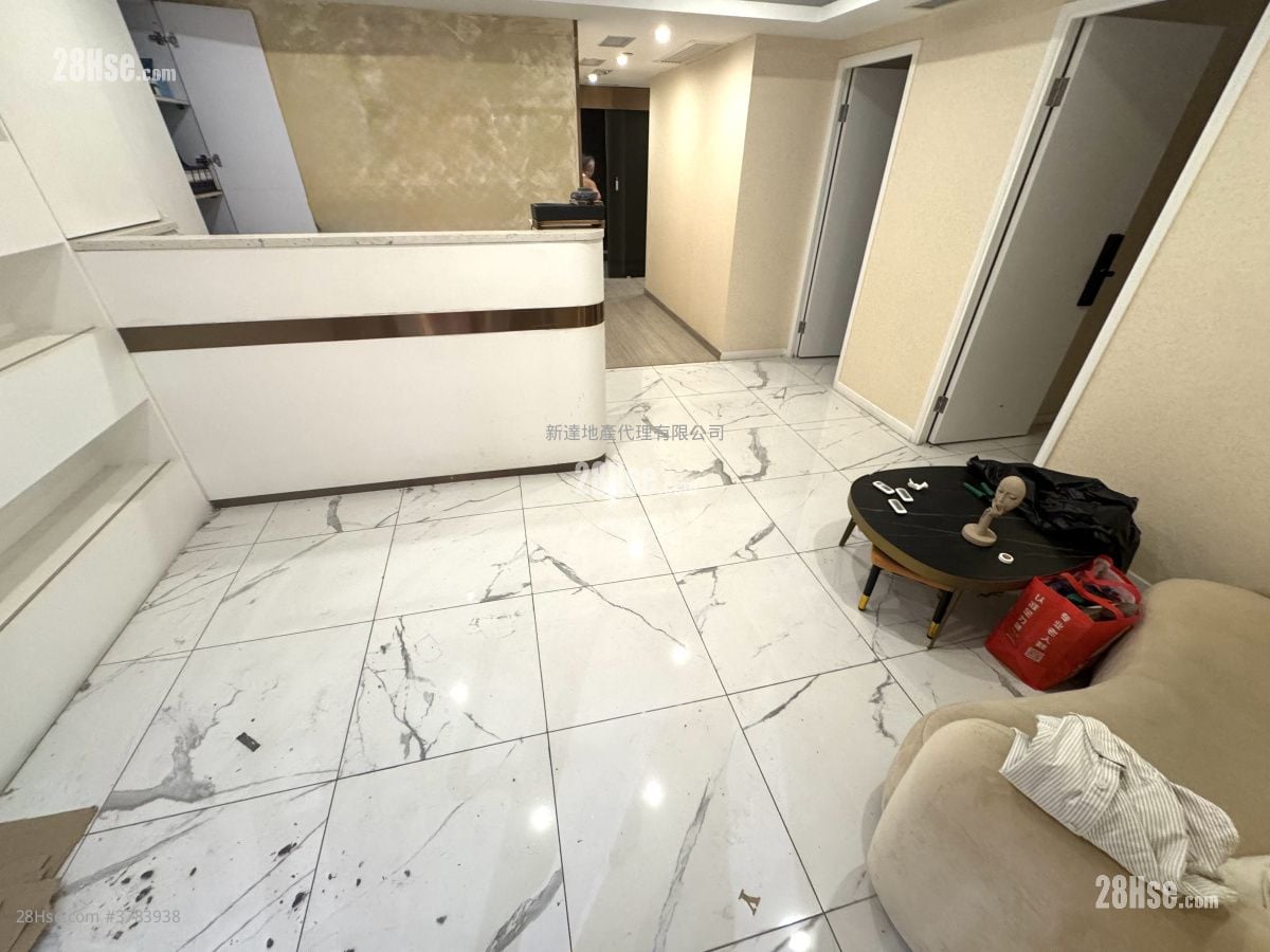 Yuen Long City Centre Rental 5+ Bedrooms , 2 Toilets 1,500 ft²