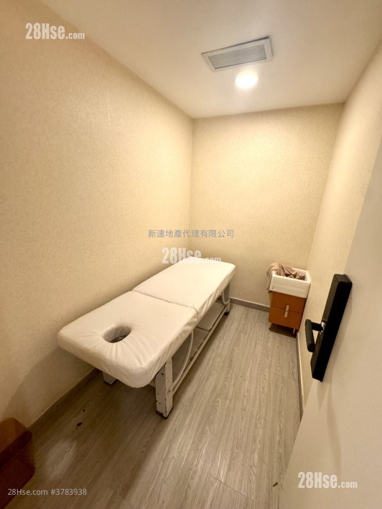 Yuen Long City Centre Rental 5+ Bedrooms , 2 Toilets 1,500 ft²