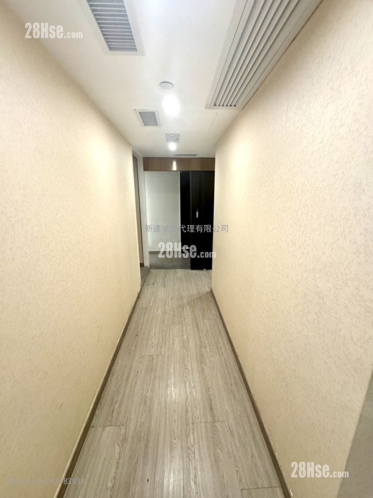 Yuen Long City Centre Rental 5+ Bedrooms , 2 Toilets 1,500 ft²