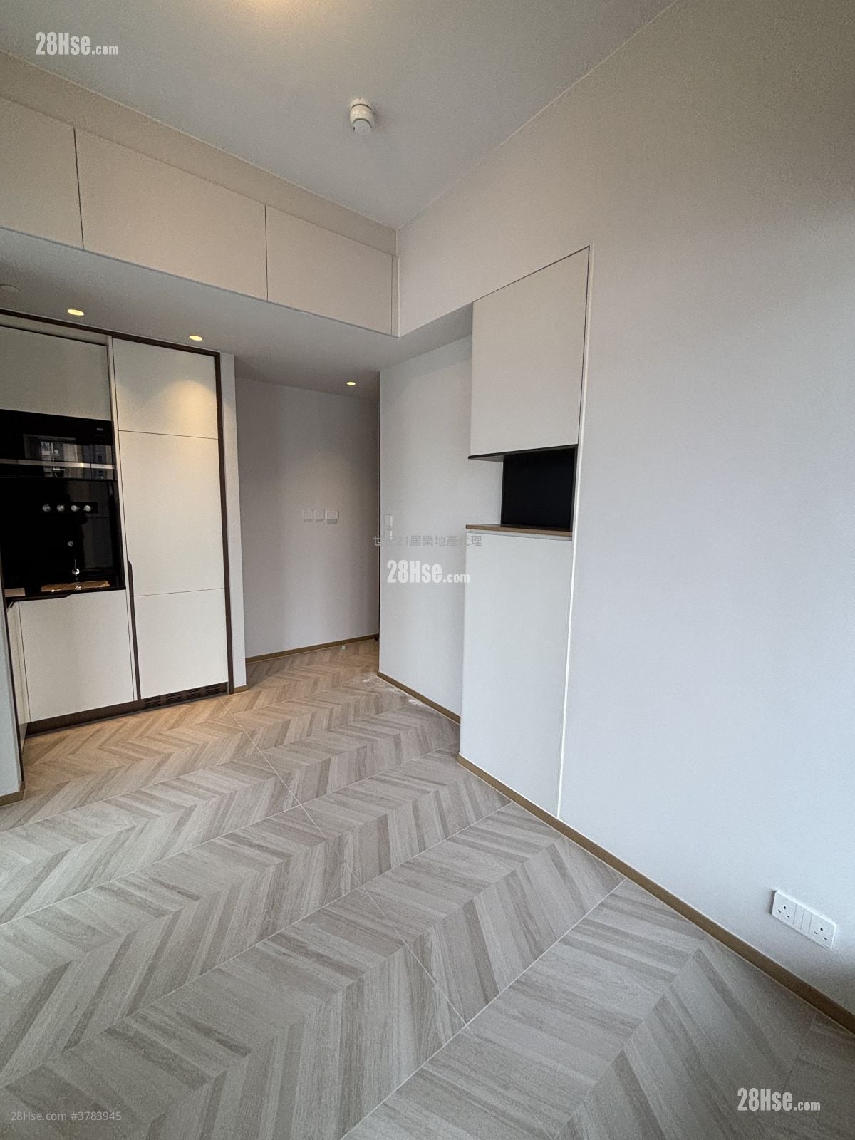 南首 租盘 2 房 , 1 浴室 349 平方尺