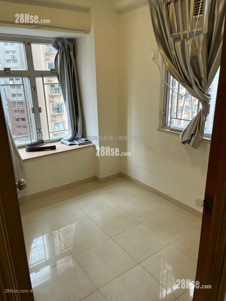 鸿威大厦 租盘 2 房 , 1 浴室 300 平方尺