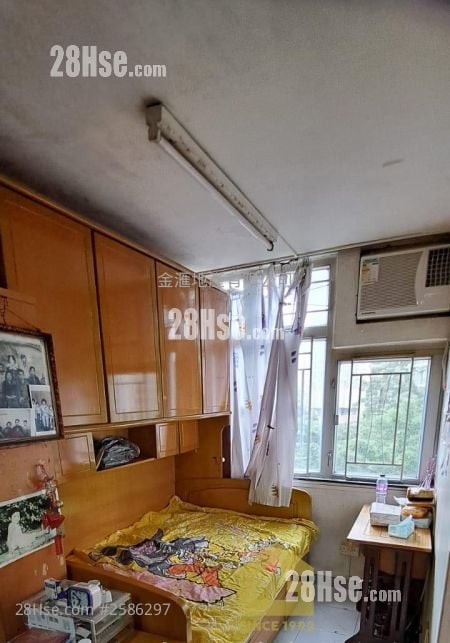 黄大仙下邨 售盘 2 房 , 1 浴室 385 平方尺