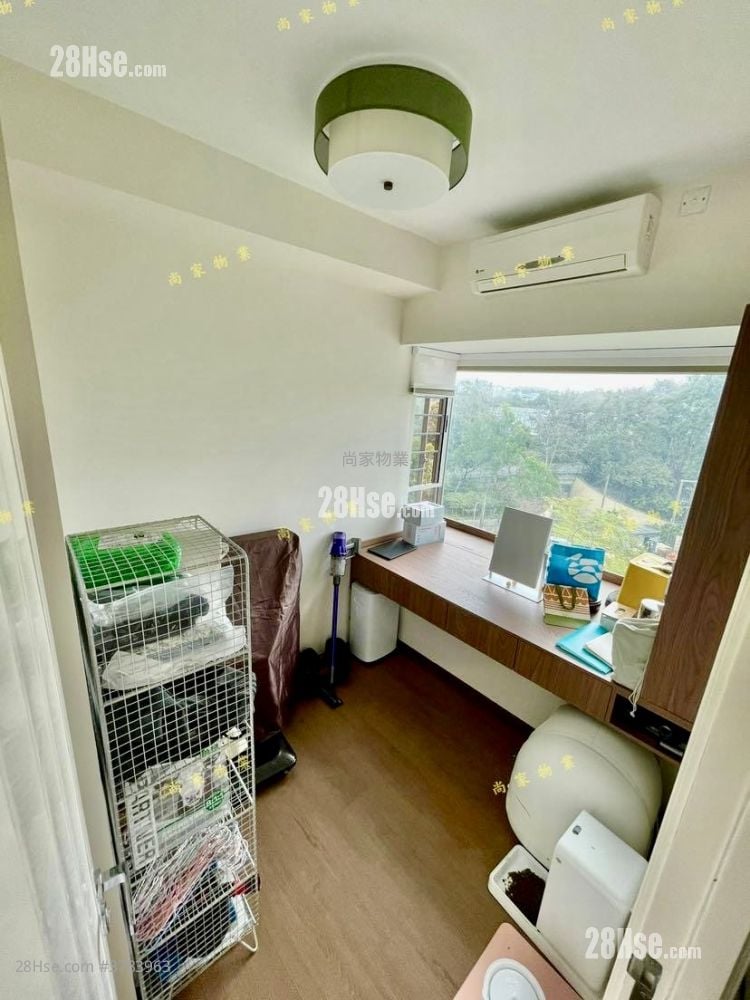 Uptown Sell 2 Bedrooms , 1 Bathroom 523 ft²