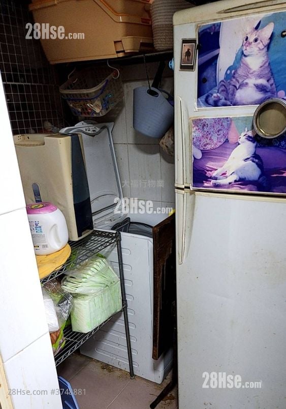 Pok Hong Estate Sell 2 Bedrooms , 1 Bathroom 381 ft²