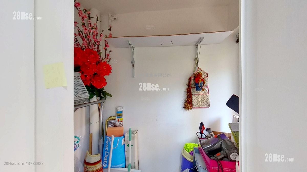 servant’s room: Fairyland Garden Rental 3 Bedrooms , 2 Bathrooms 1,122 ft²