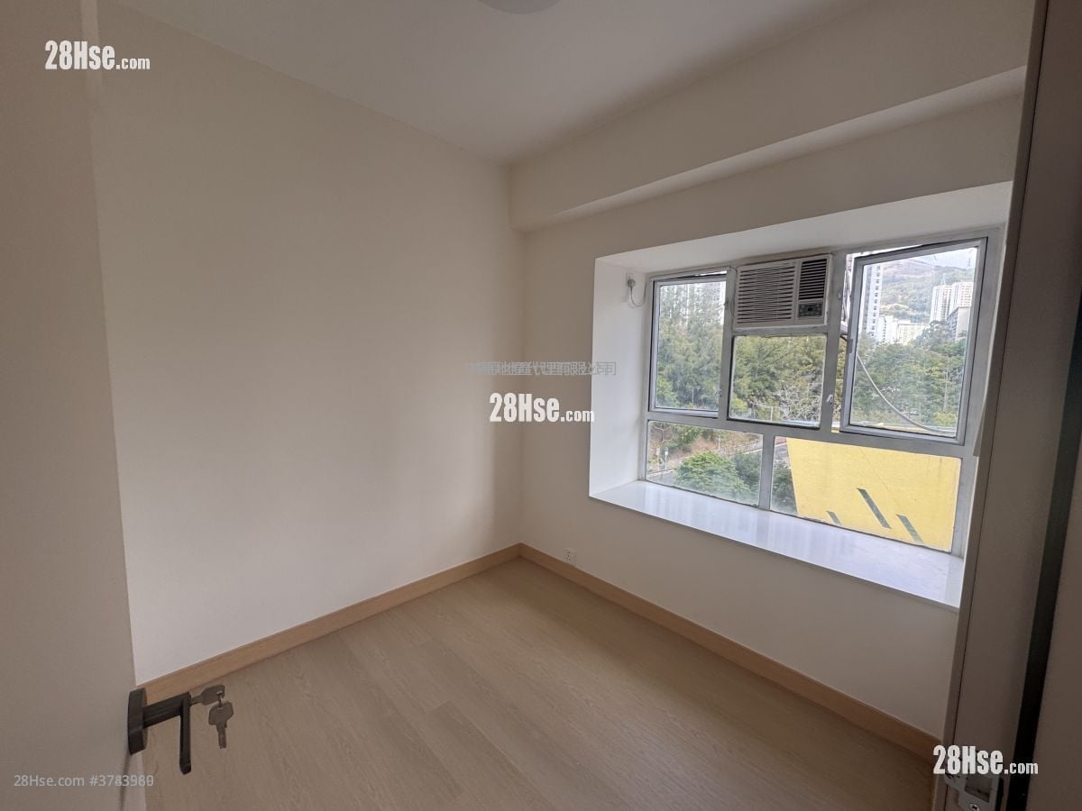 豪辉花园 售盘 3 房 , 1 浴室 463 平方尺