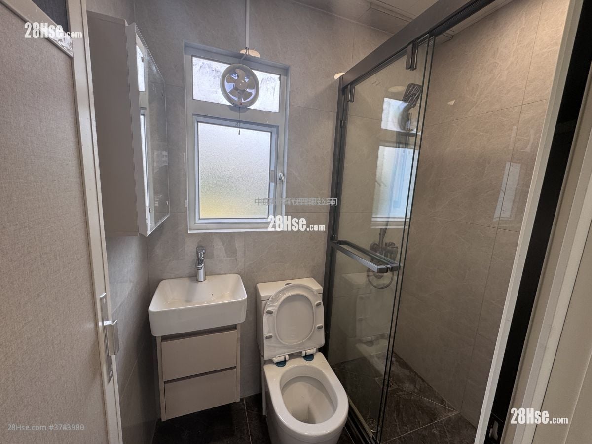 豪辉花园 售盘 3 房 , 1 浴室 463 平方尺