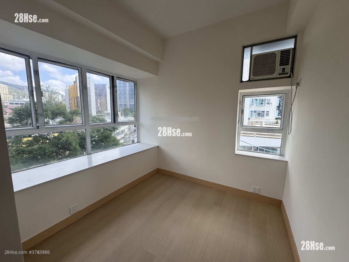 豪辉花园 售盘 3 房 , 1 浴室 463 平方尺