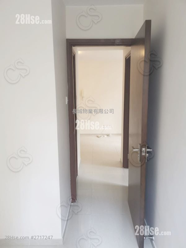 Nan Fung Sun Chuen Sell 2 Bedrooms , 1 Bathroom 391 ft²