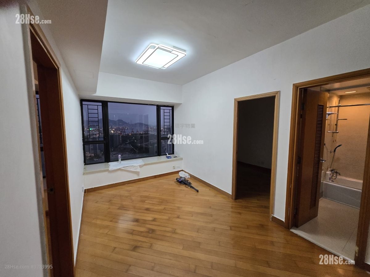 Chelsea Court Sell 2 Bedrooms , 1 Bathroom 479 ft²