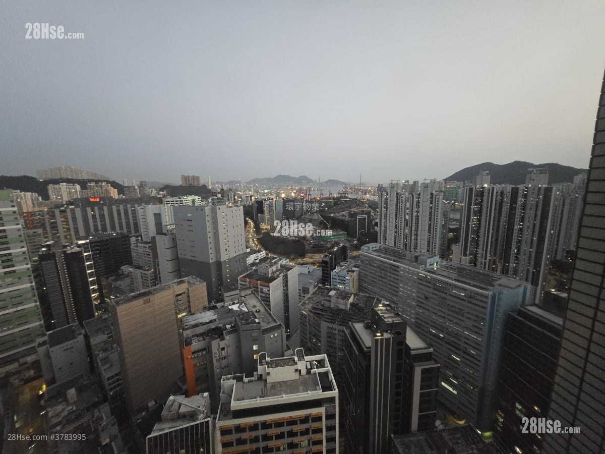 Chelsea Court Sell 2 Bedrooms , 1 Bathroom 479 ft²