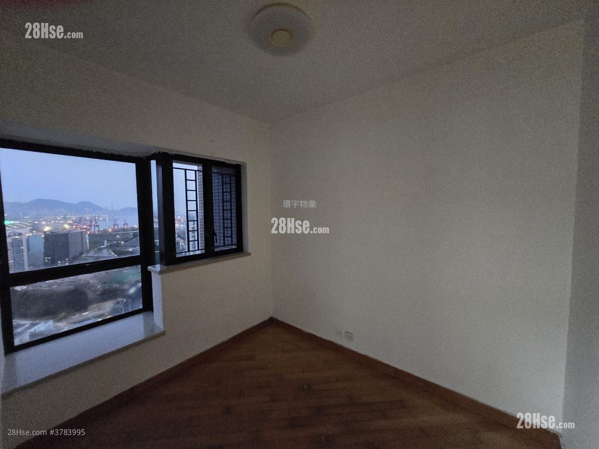 Chelsea Court Sell 2 Bedrooms , 1 Bathroom 479 ft²