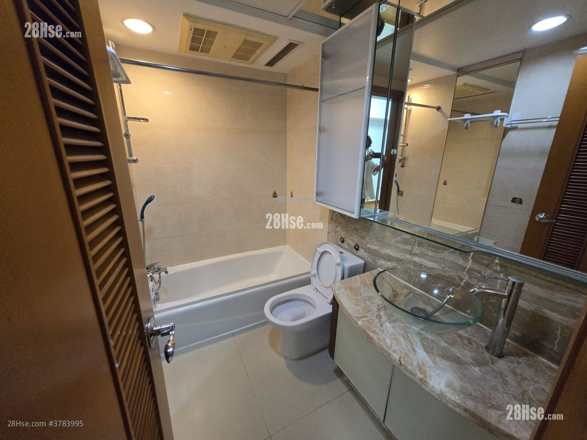 Chelsea Court Sell 2 Bedrooms , 1 Bathroom 479 ft²