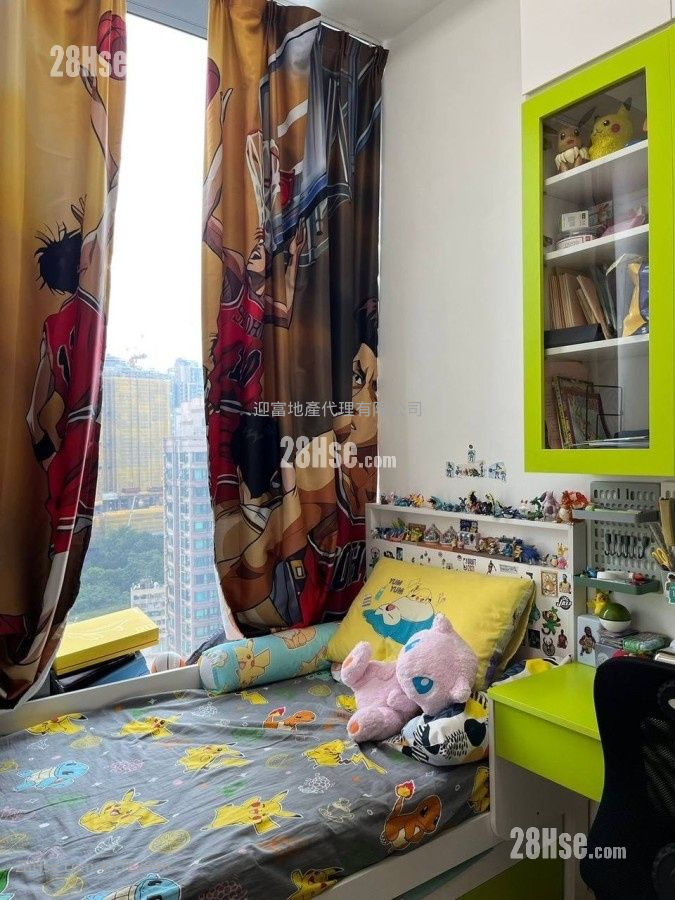 Metro 6 Sell 413 ft²