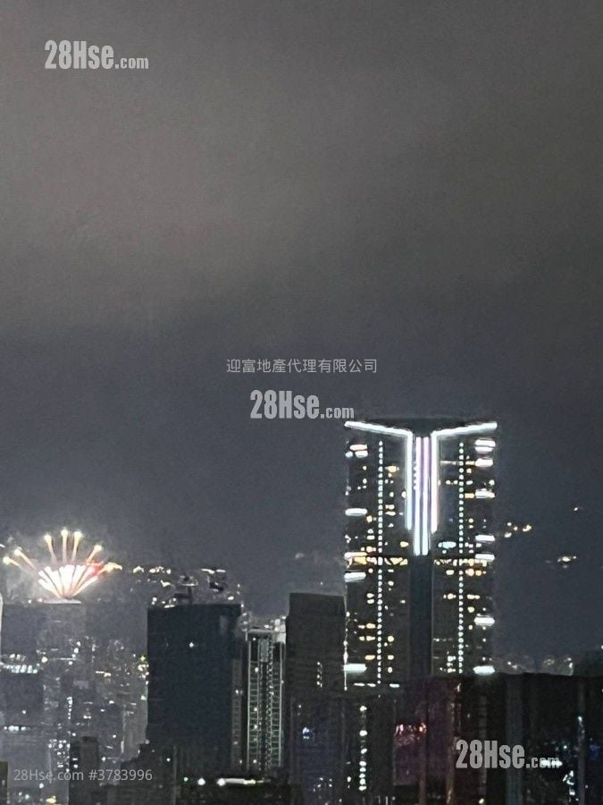 Metro 6 Sell 413 ft²