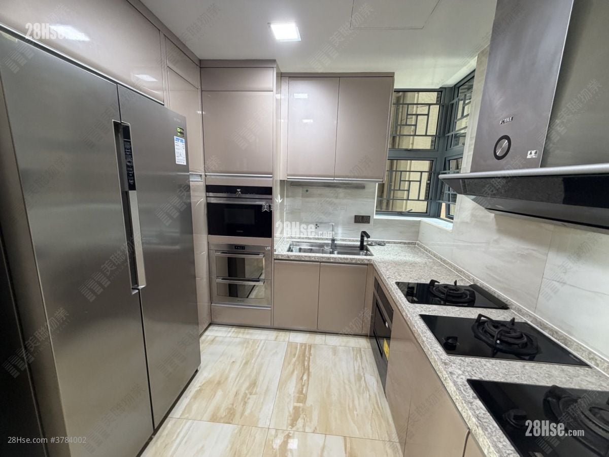 The Palazzo Rental 4 Bedrooms , 3 Bathrooms 1,461 ft²