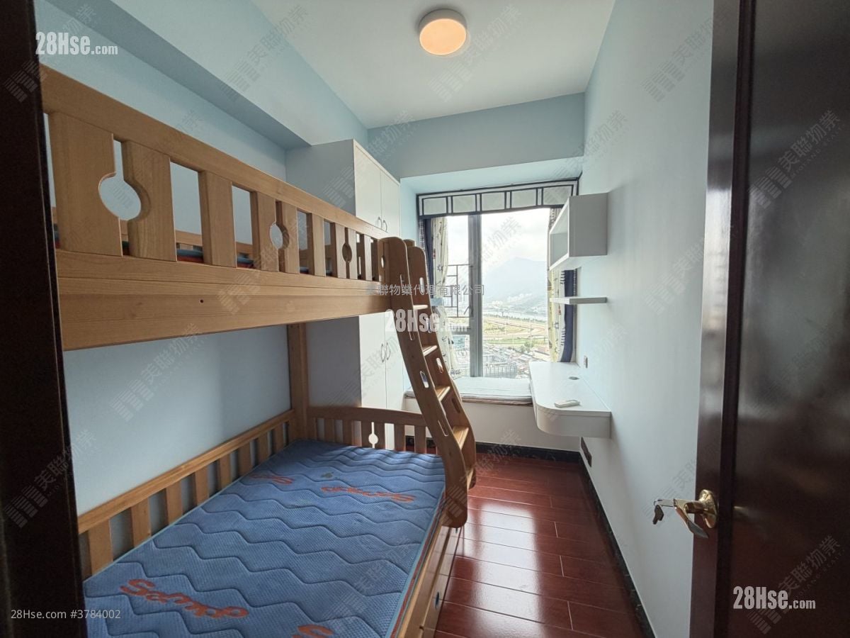 The Palazzo Rental 4 Bedrooms , 3 Bathrooms 1,461 ft²