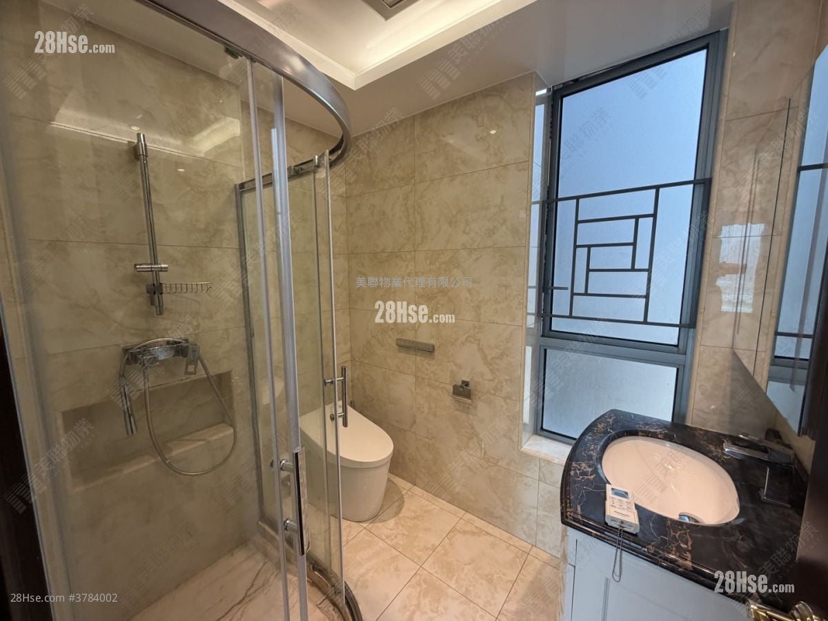 The Palazzo Rental 4 Bedrooms , 3 Bathrooms 1,461 ft²