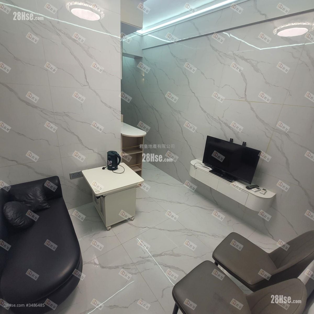 Cheung Hing Mansion Sell 2 Bedrooms , 1 Bathroom 256 ft²