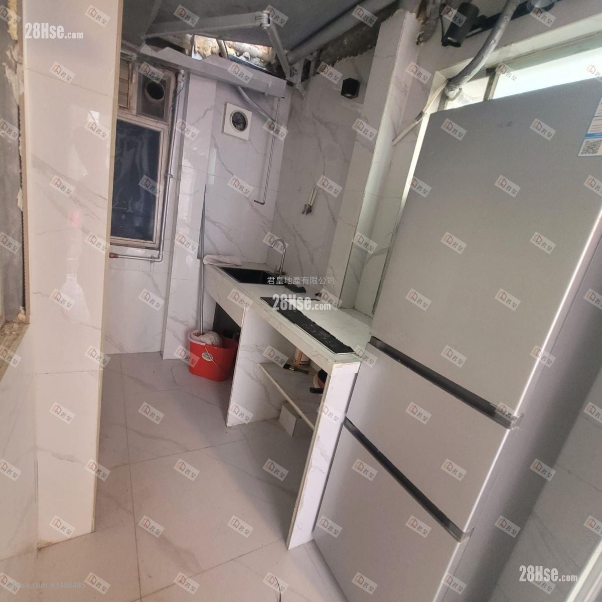 Cheung Hing Mansion Sell 2 Bedrooms , 1 Bathroom 256 ft²