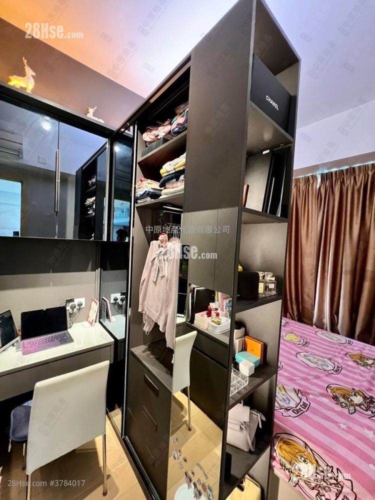 The Parkside Sell 1 Bedroom , 1 Bathroom 402 ft²