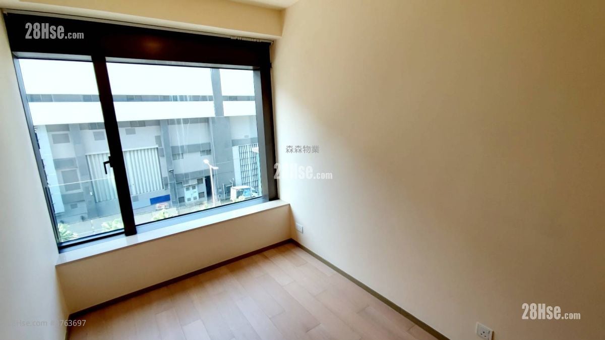 Island Garden Rental 2 Bedrooms , 1 Bathroom 485 ft²