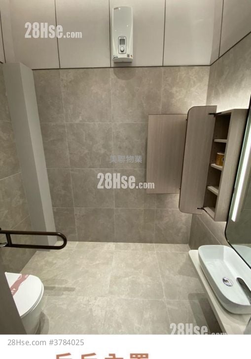 I City Sell Studio , 1 Toilet