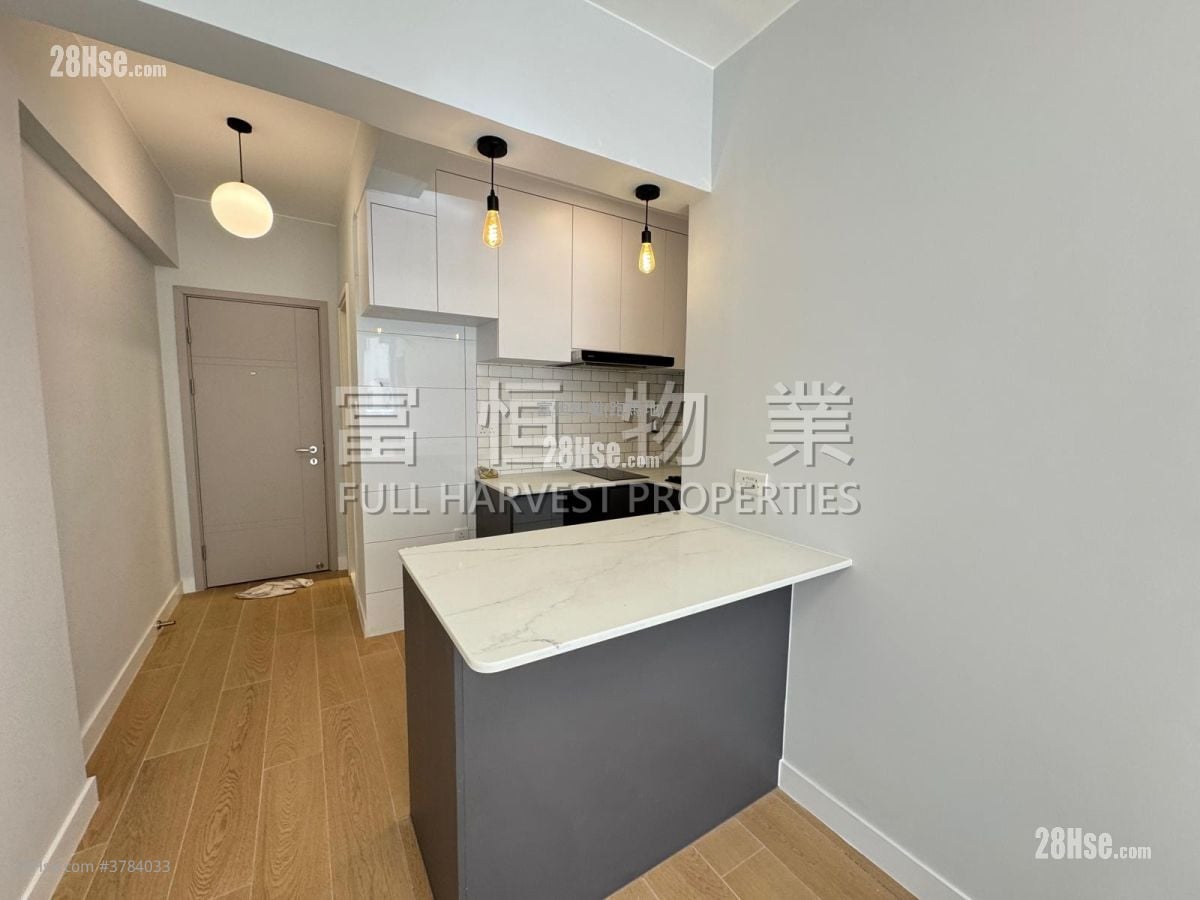 南荣大厦 租盘 1 房 , 1 浴室 375 平方尺