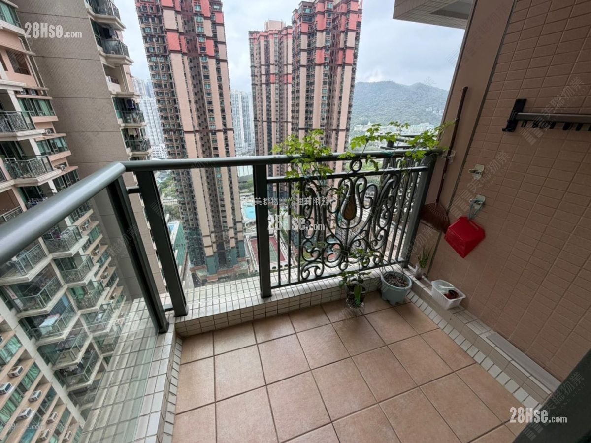 Residence Oasis Sell 2 Bedrooms 509 ft²