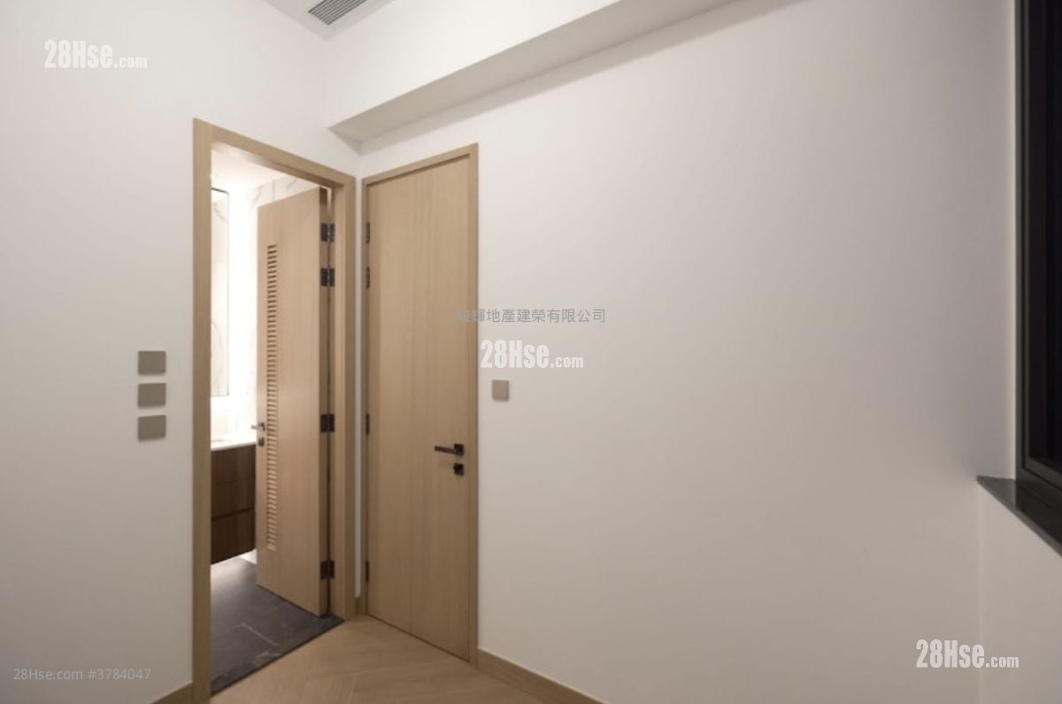 The Haddon Sell 1 Bedroom , 1 Bathroom 262 ft²