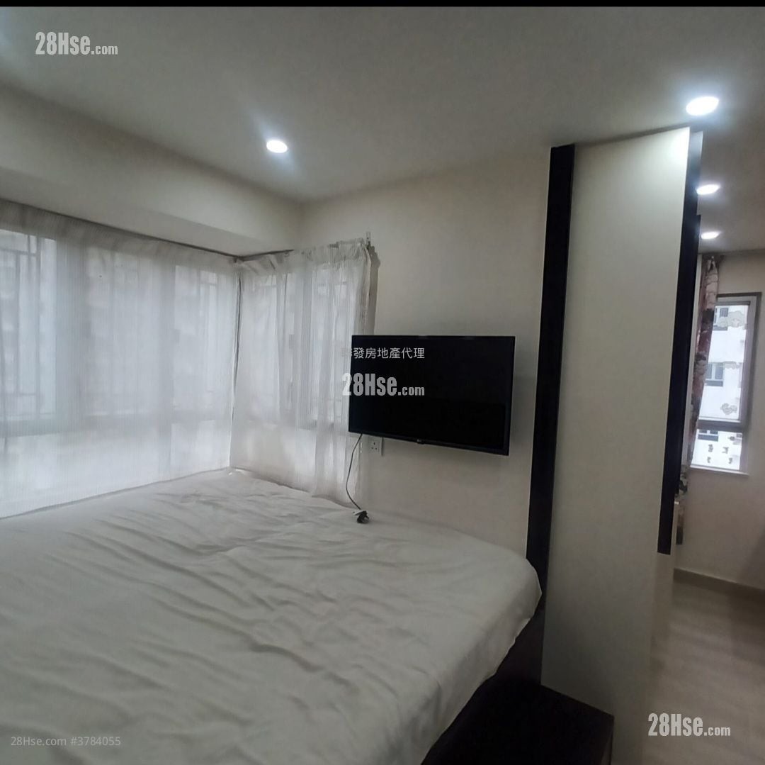 Hoi Tak Gardens Rental Studio , 1 Bathroom 325 ft²