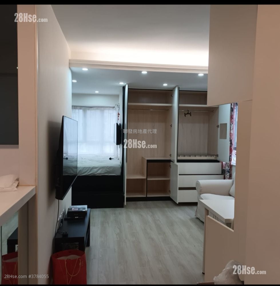Hoi Tak Gardens Rental Studio , 1 Bathroom 325 ft²