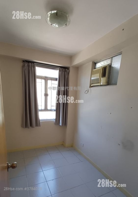 Carado Garden Sell 2 Bedrooms , 1 Bathroom 428 ft²